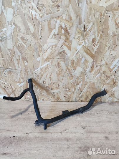 Трубка системы охлаждения Skoda Octavia A5