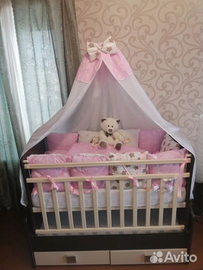 Бортики на кроватку новые