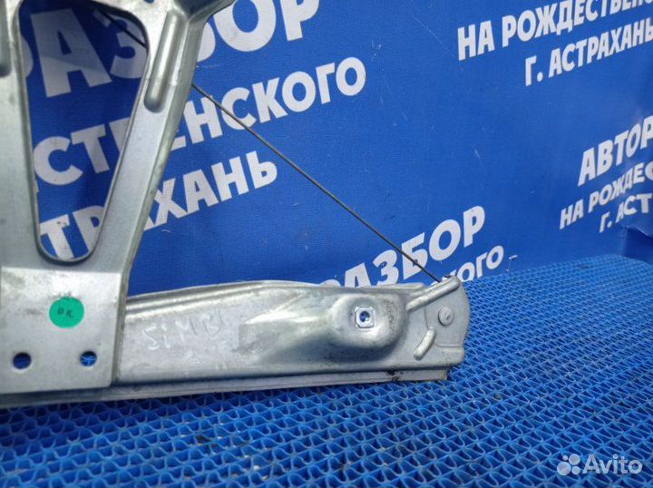 Задний правый стеклоподъемник Renault Symbol седан
