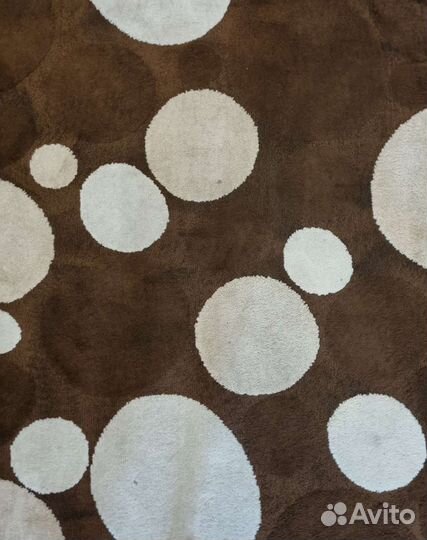 Ковер большой с принтом