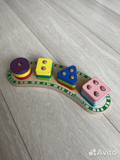 Детские развивающие игрушки