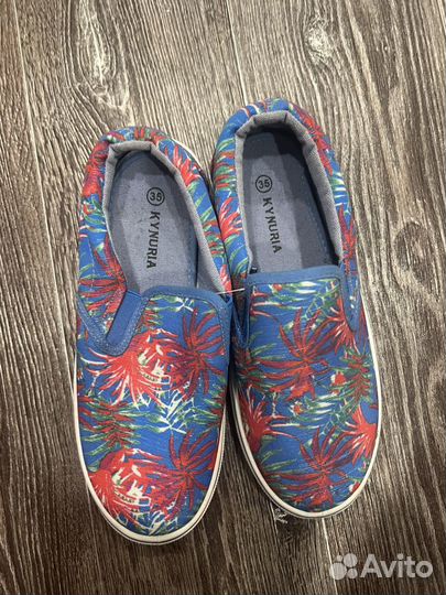 Обувь на девочку