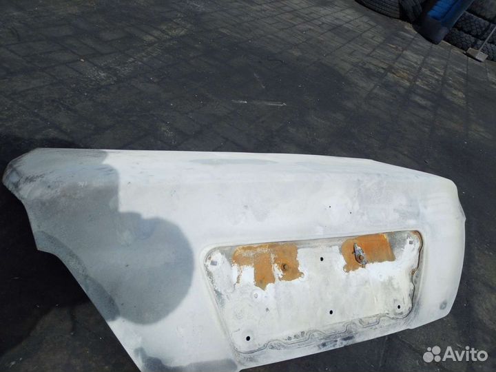 Крышка багажника таета Марк х 2005гг