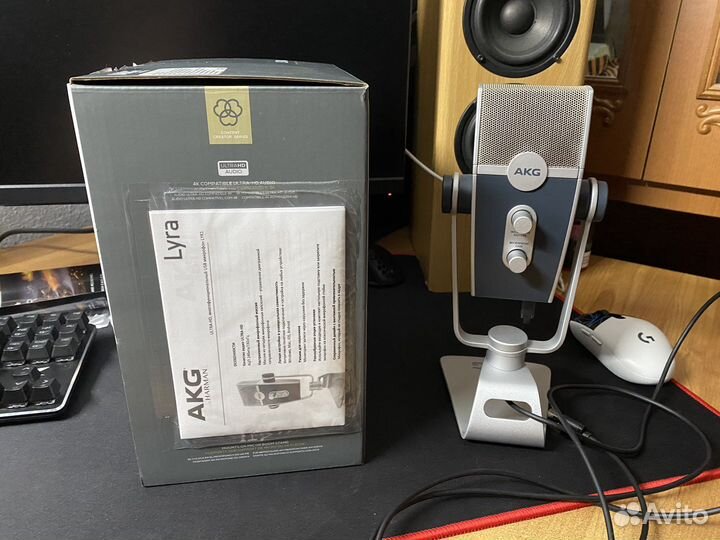 Микрофон AKG Lyra