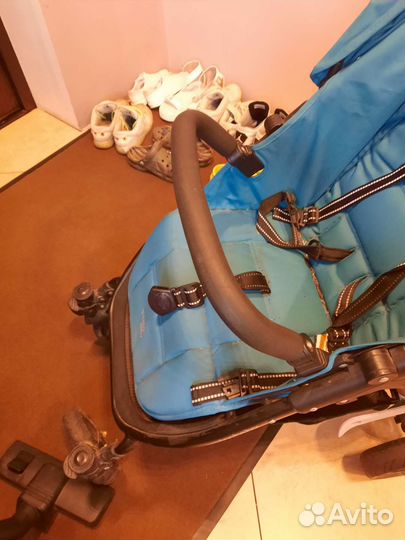 Прогулочная коляска