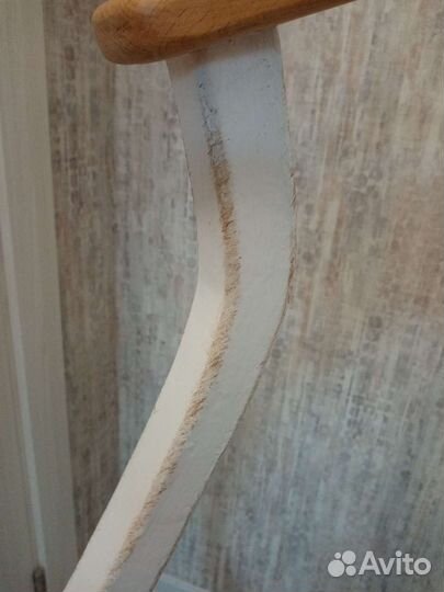 Подставка под гитару