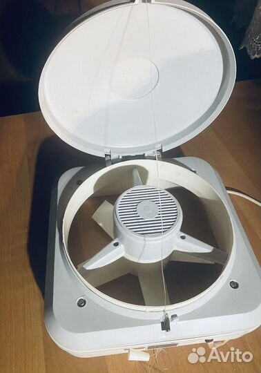 Электровентилятор оконный В010-У2 «Ветерок»