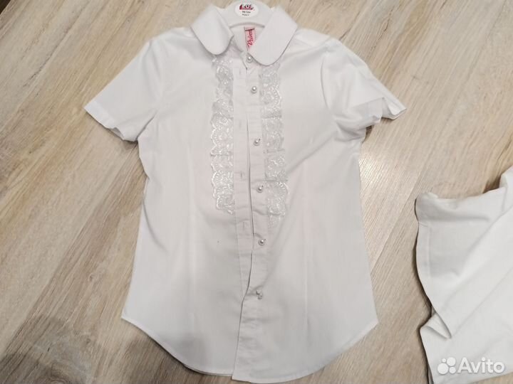 Блузки школьные, сарафан, жилет 134