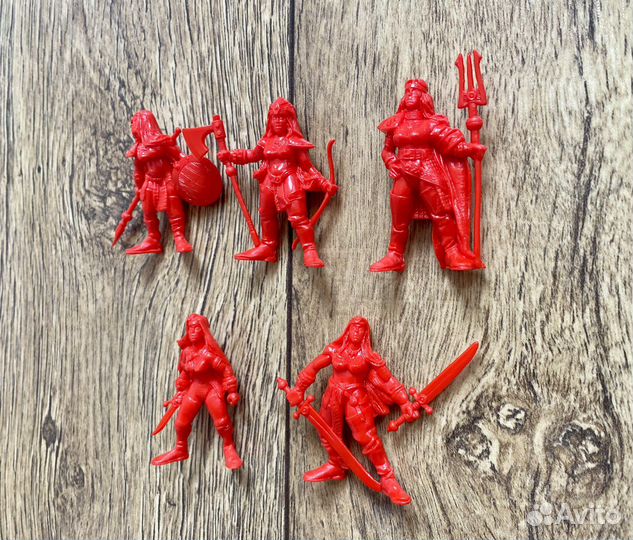 Набор солдатиков Битвы Фэнтези. Амазонки