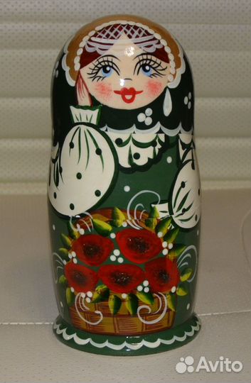 Матрёшка с корзинкой с цветами 5 кукол 17 см