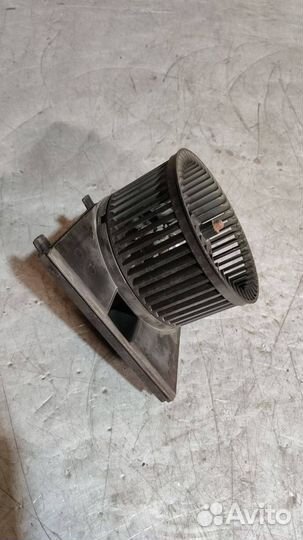 Моторчик печки Volkswagen Bora 1998 1J1819021B