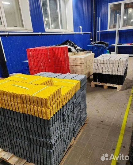 Модульная пвх плитка в автосервис / сто