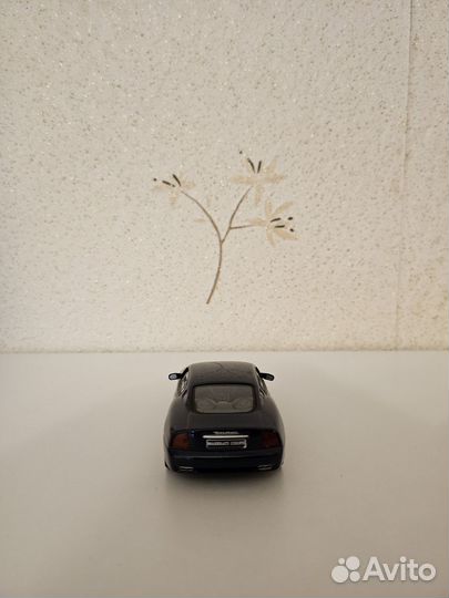 Модель машины Maserati Coupe Deagostini 1:43