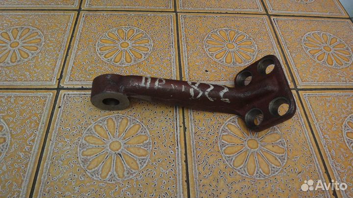 Рычаг поворотный правый мтз 822 1520-2308074