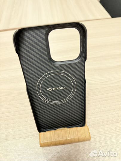 Чехол на iPhone 15 pro max pitaka бу