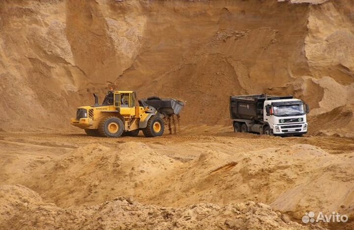 Песок строительный с доставкой 5-25 тонн