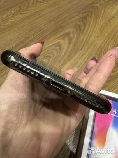iPhone X, 64 ГБ