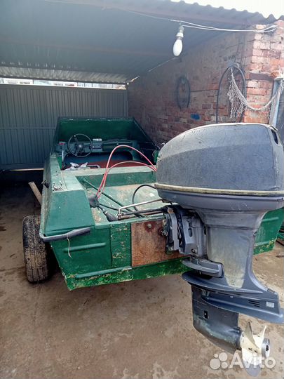 Моторная лодка