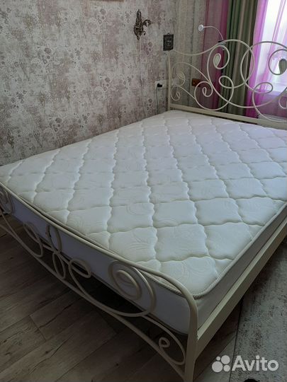 Продается кровать