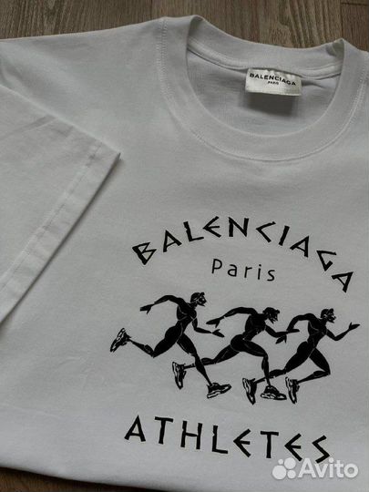 Футболка Balenciaga