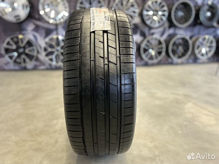 Hankook Ventus S1 Evo 3 K127 275/40 R22 107Y