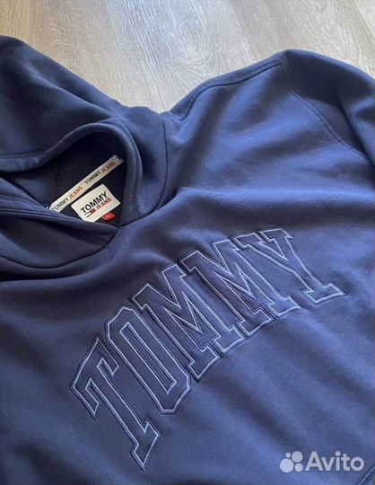 Tommy hilfiger толстовка L