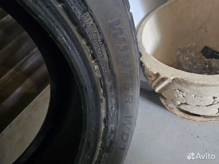 Delinte Winter WD1 215/55 R17 94T