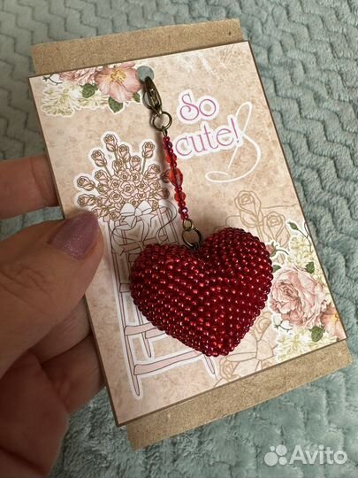 Брошь, брелок, подвеска