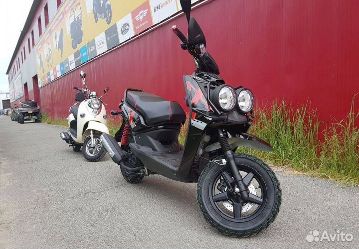 Скутер X-motors smart II PRO