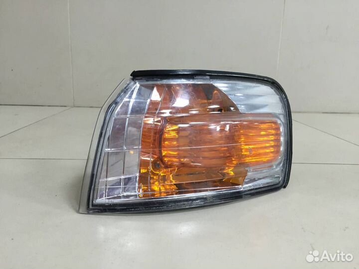 Указатель поворота левый Toyota Corolla E110 1997