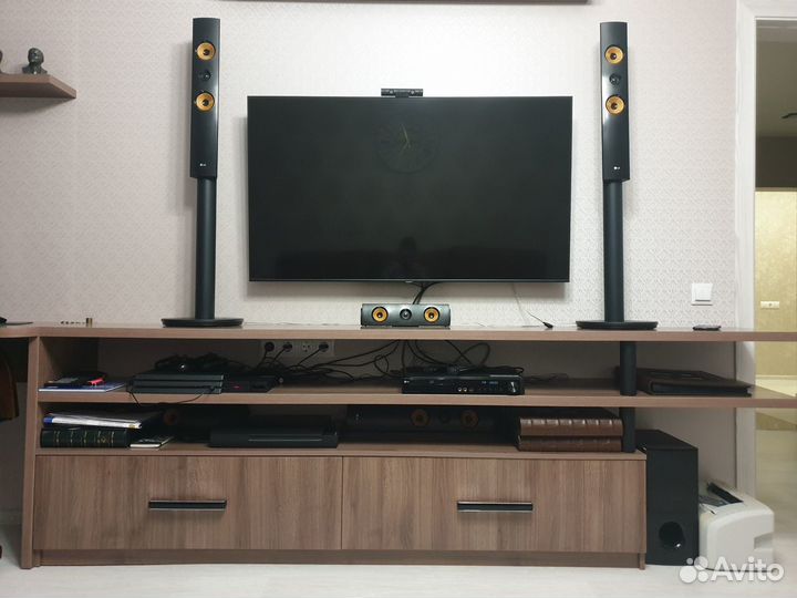 Blu-Ray 3D Домашний кинотеатр с караоке LG LHB755