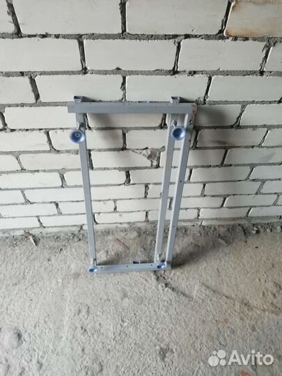 Рамка, уголки на колесах