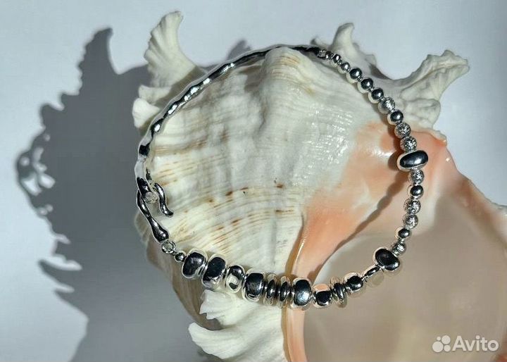 Браслет серебряный с гематитом в стиле UNOde50