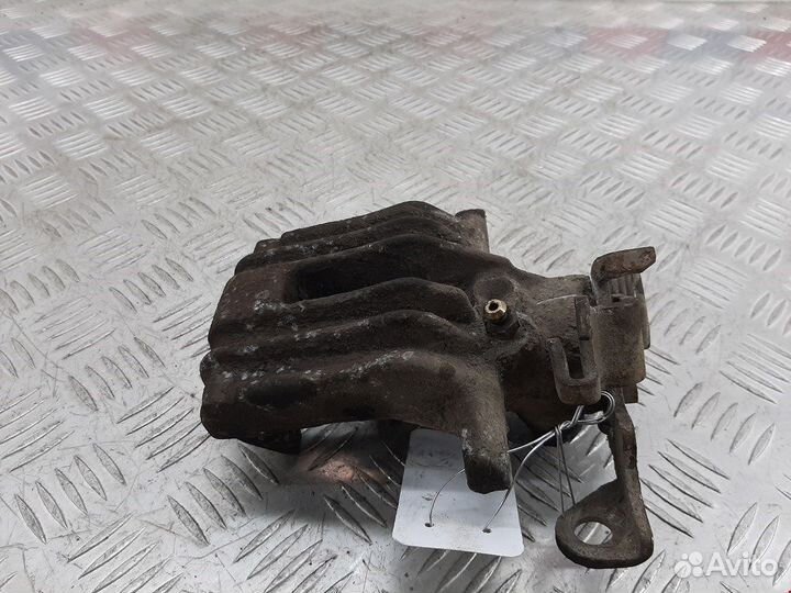 Суппорт задний правый для Volkswagen Passat 5