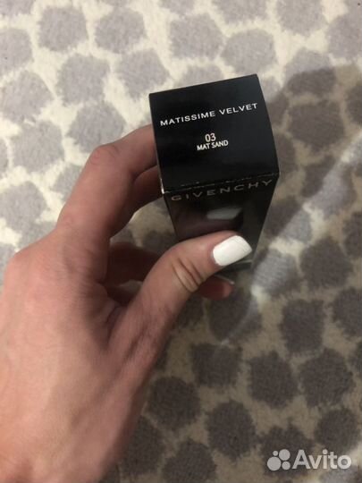 Тональный Givenchy