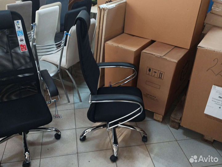 Компьютерное кресло