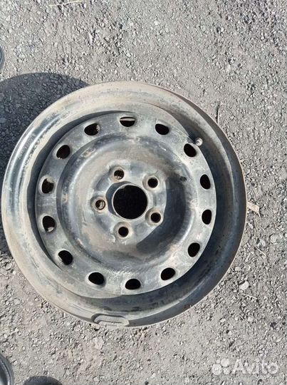 Продам диски штампованные