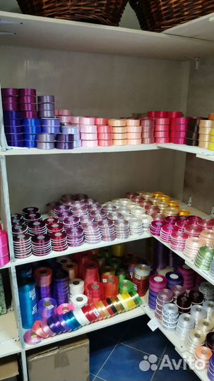 Флористическая упаковка, корзины, ленты