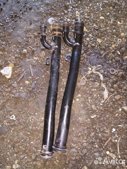 Трубкка помпы renault 8кл