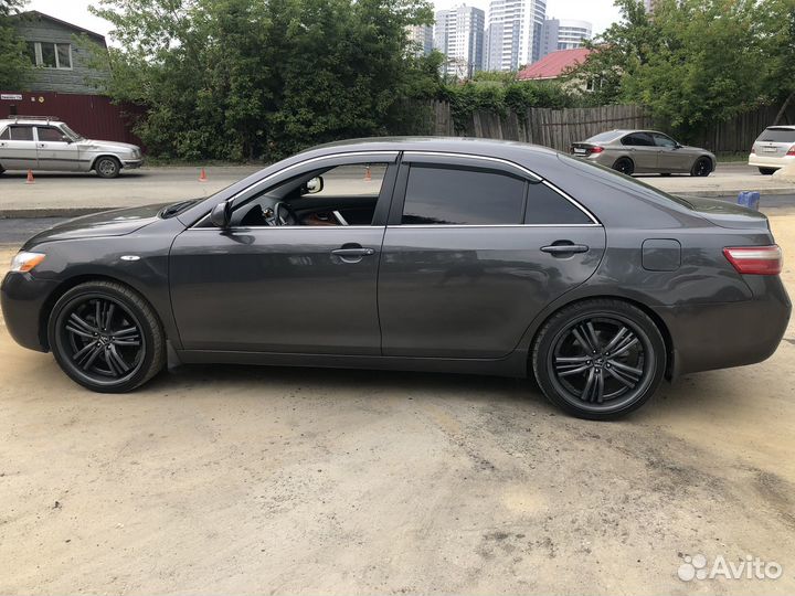 R20 Nitto NT555 Extreme ZR 245/35, PCD 5x114.3 DIA 52.5