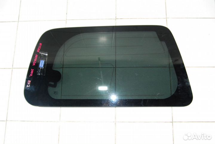 Стекло заднее правое Nissan Armada TA60 5.6 2005