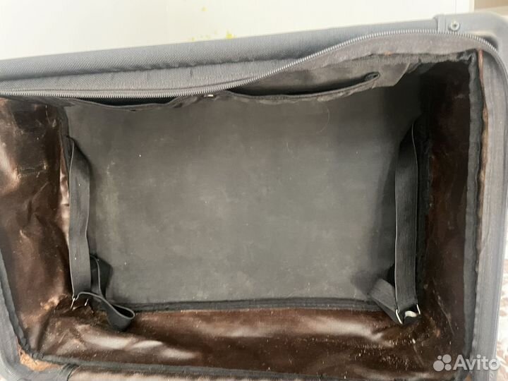 Чемодан. Складывается