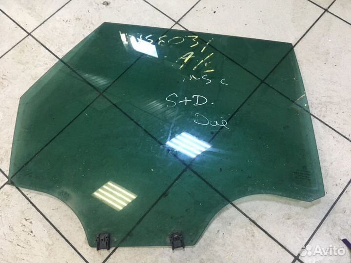 Стекло дверное заднее правое Citroen C5