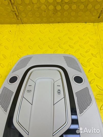 Подсветка салона, плафон Audi Q7 4MB CVM002222