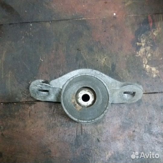 Опора стойки амортизатора задняя Peugeot 308