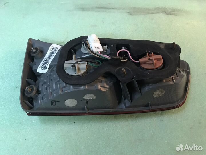 Фонарь внутренний правый Kia Rio 3 хэтчбек дореста