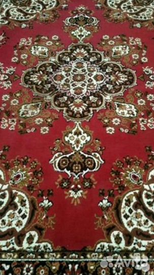 Ковры. Размеры-3*4, 3,2*2,5 2,8*2