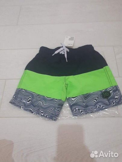 Новые шорты-плавки на мальчика.Размер 98/104.Марка