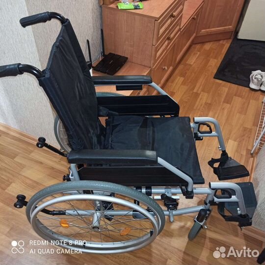 Инвалидная коляска складная бу