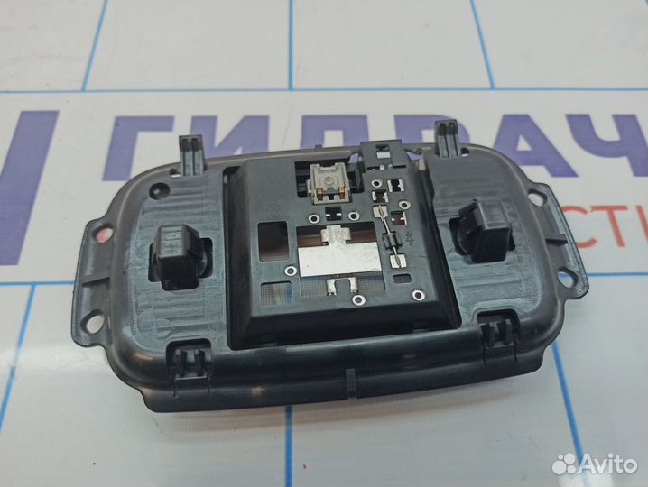 Плафон салонный задний Hyundai ix35 1928502S100OM